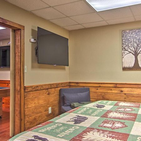 Pigeon Forge Cabin With Hot Tub And Mountain Views! المظهر الخارجي الصورة