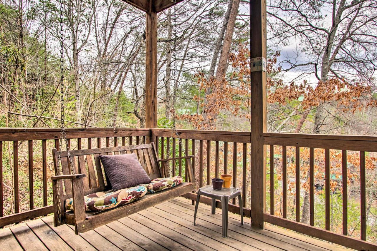 Pigeon Forge Cabin With Hot Tub And Mountain Views! المظهر الخارجي الصورة